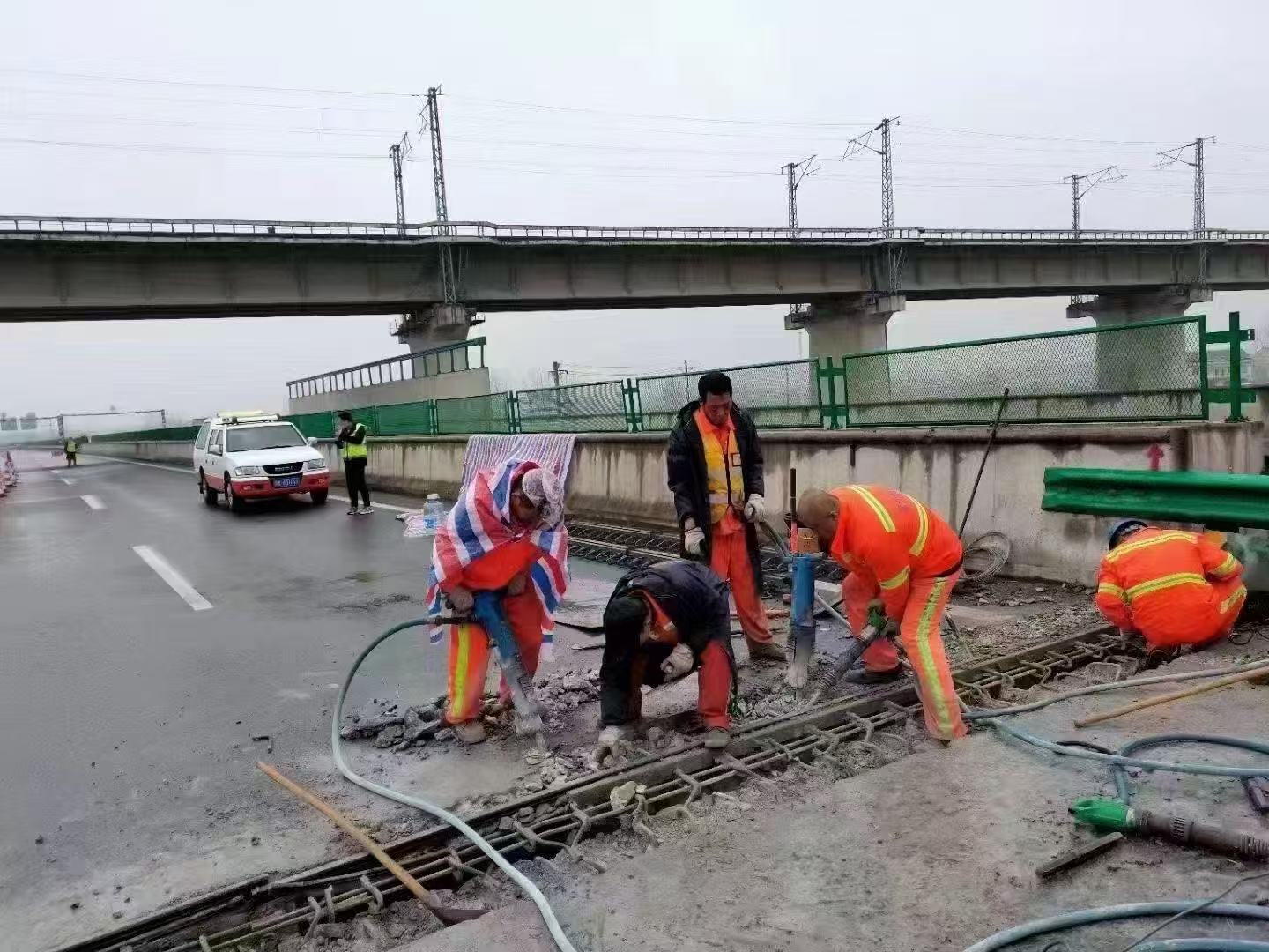沂水桥梁伸缩缝抢修料